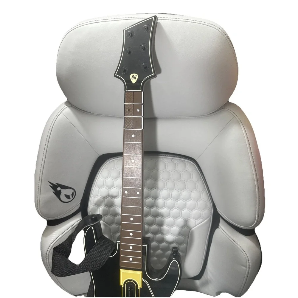 Activision Guitar Hero Live Wireless Controller Black Gold‎ 6-Button No Dongle